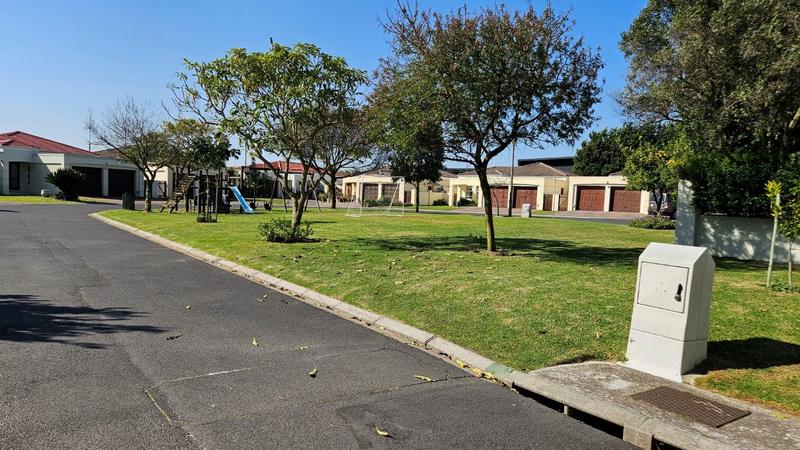3 Bedroom Property for Sale in Sonstraal Heights Western Cape